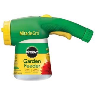 Miracle-Gro Next Generation 500 sq. ft. Garden Feeder 100410