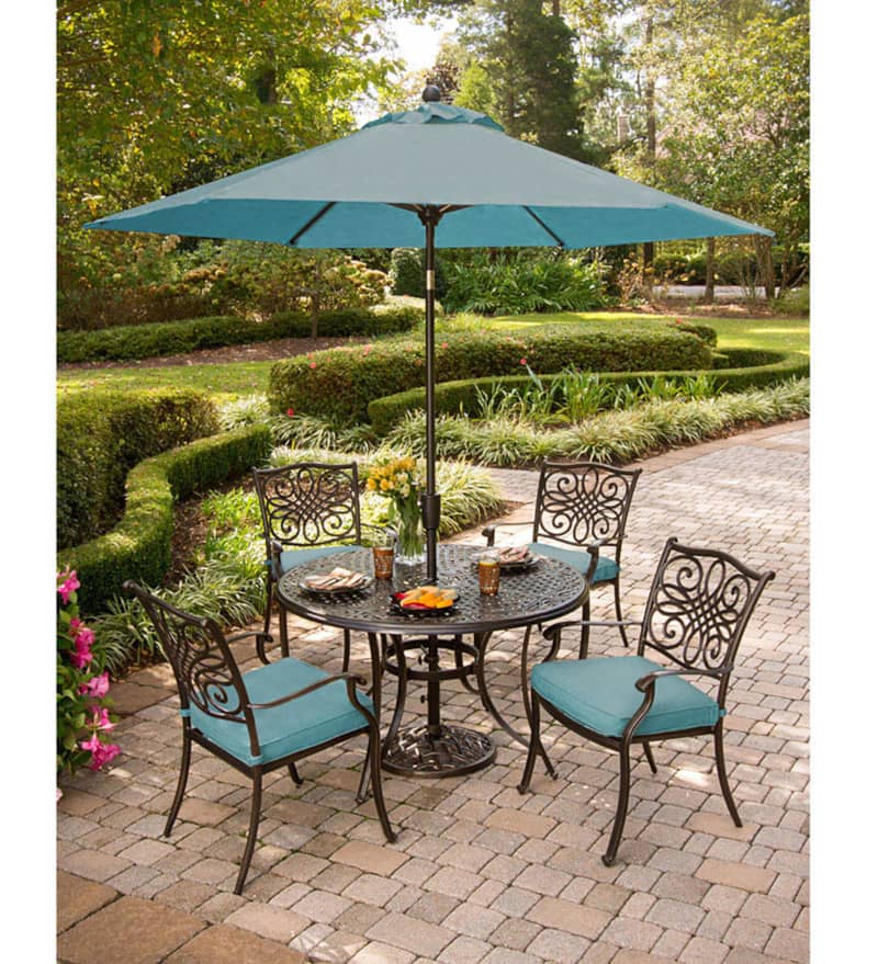 Hanover Traditions 5-Piece Outdoor Dining Set In Blue/Bronze With 4 Dining Chairs， 32 x 38 Cast-Top Table With Umbrella and Stand