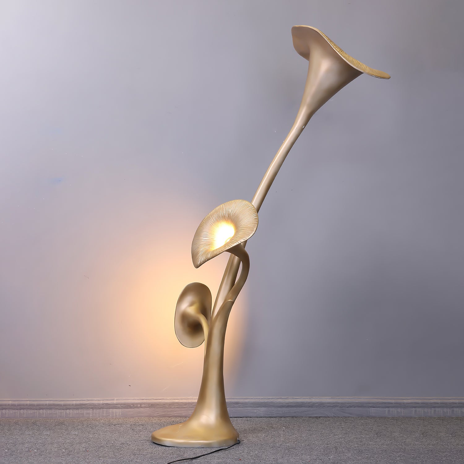 Petunia Sculpture Floor Lamp