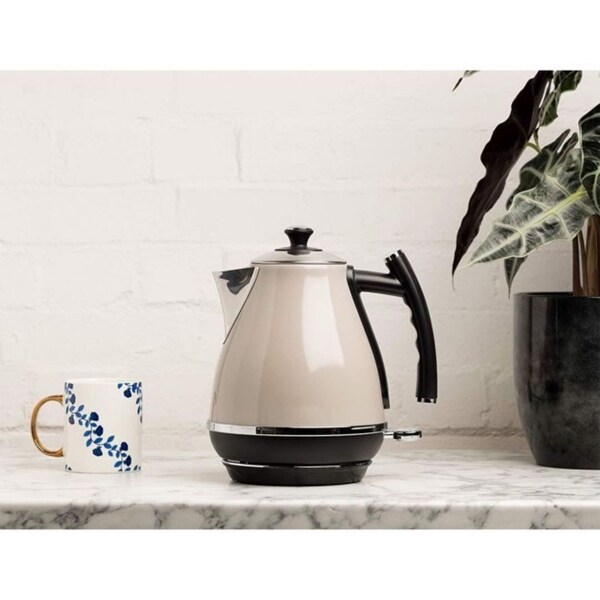 1.7 Liter Stainless Steel Body Retro Electric Kettle