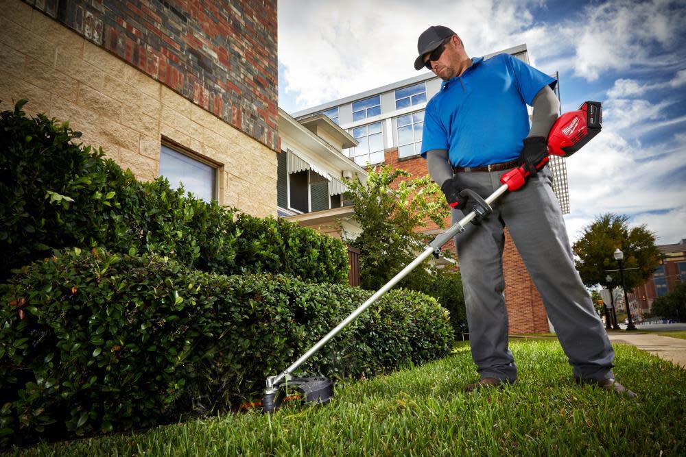 Milwaukee M18 FUEL String Trimmer Bare Tool with QUIK-LOK Attachment Capability 2825-20ST from Milwaukee