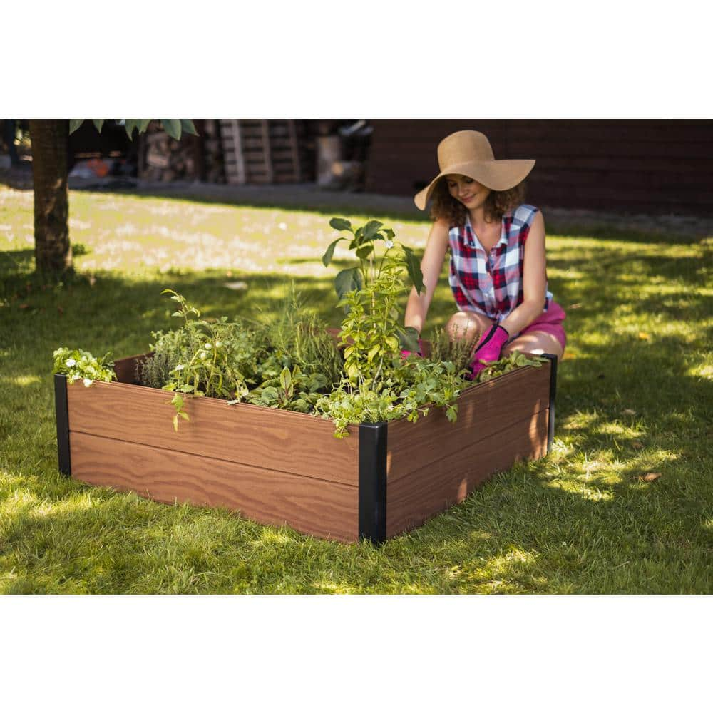 Keter Maple 4 ft. x 4 ft. Resin Raised Garden Bed (2-Pack)， Brown 250494