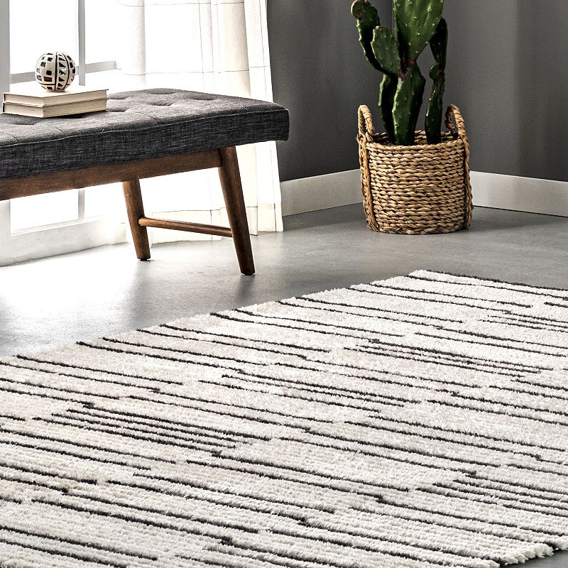 nuLoom Liz Textured Soft Shaggy Stripes Area Rug