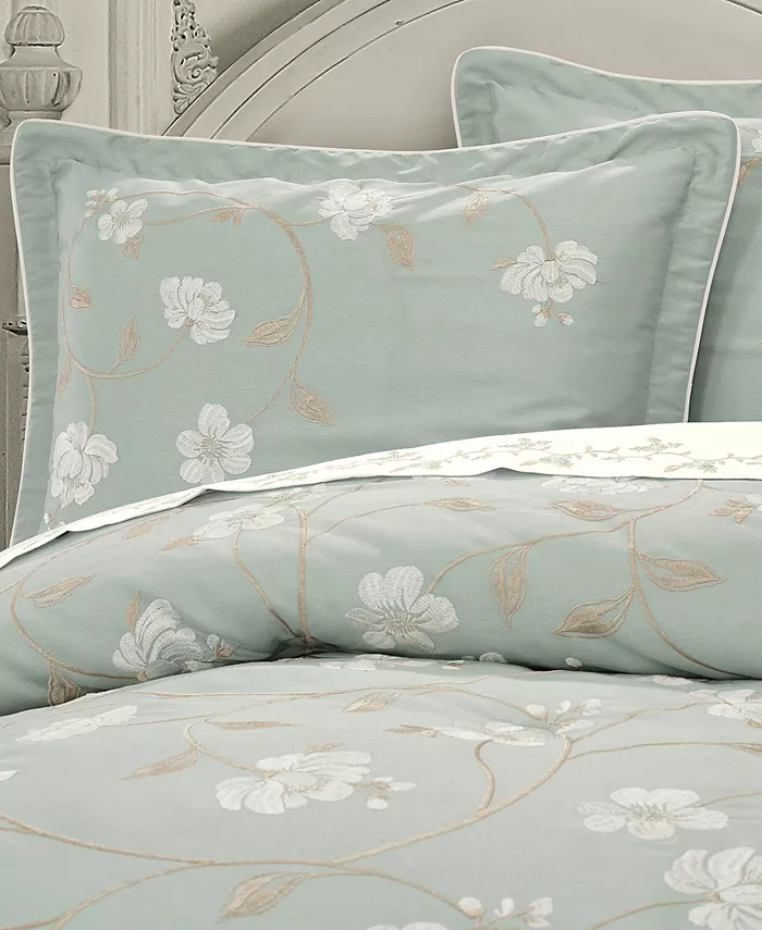 Royal Court CLOSEOUT! Spring Garden 4-Pc. Comforter Set， California King