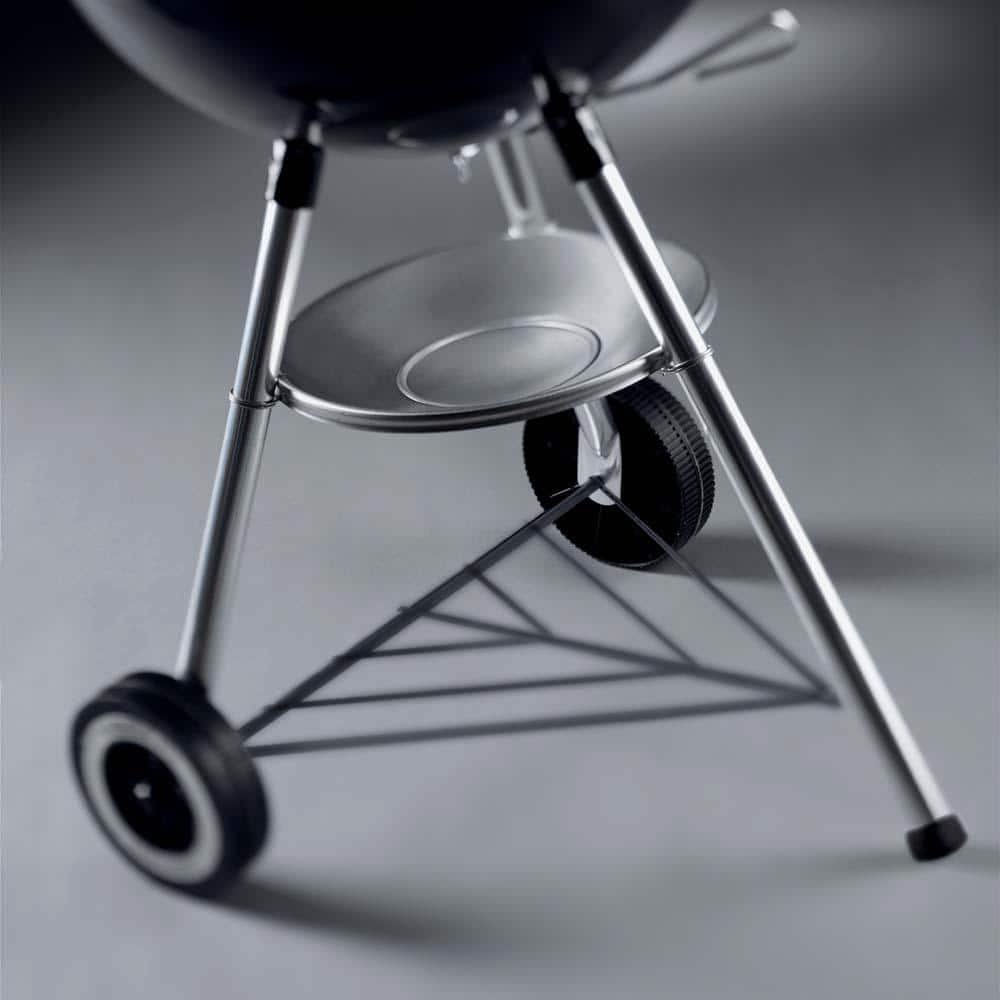 Weber 18 in. Original Kettle Charcoal Grill in Black 441001