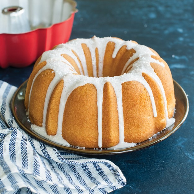 Nordic Ware Formed Bundt Pan 12 Cup In Red