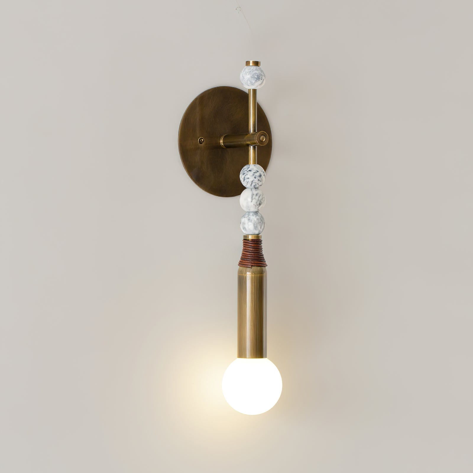 Toam Wall Lamp