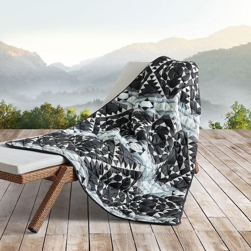 Pendleton Shadow Peak Outdoor Throw