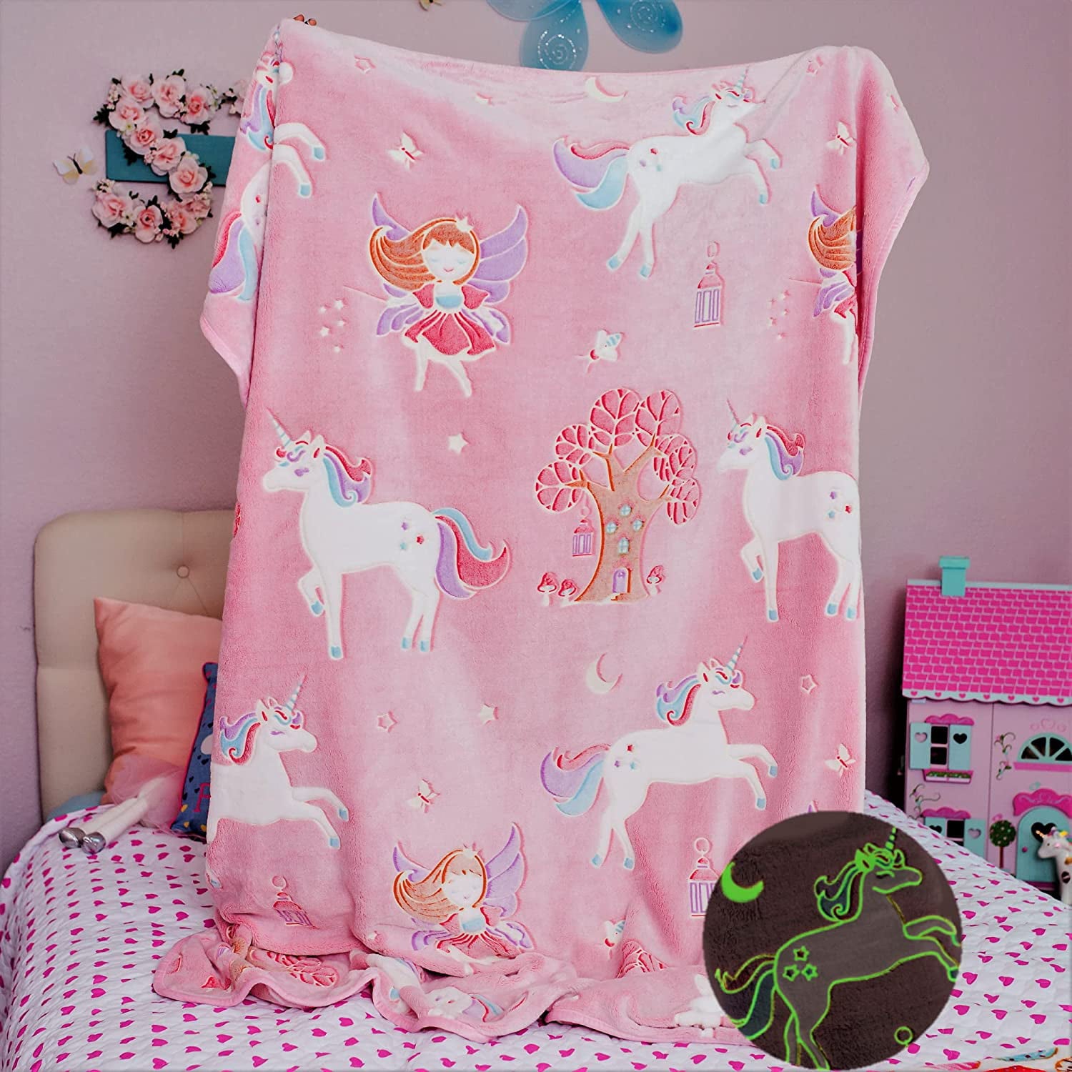 Glow in The Dark Unicorn Blanket for Girls – Soft Pink Fleece Throw. Great Christmas， Birthday， Baby， Toddler Unicorn Gifts! Premium Fuzzy Blanket with Fairy， Butterfly， Stars. Bright Long-Last Glow