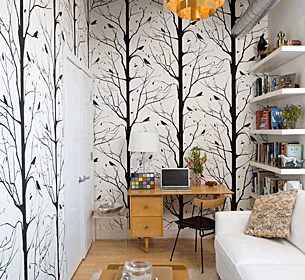 Blackbird Wallpaper in White