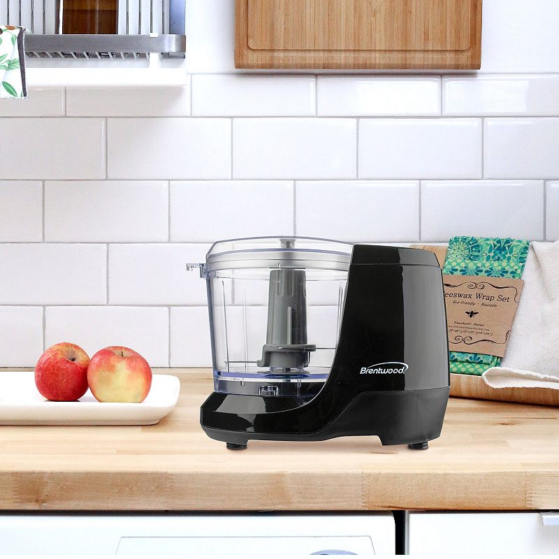 Brentwood 1.5 Cup Mini Food Chopper in Black