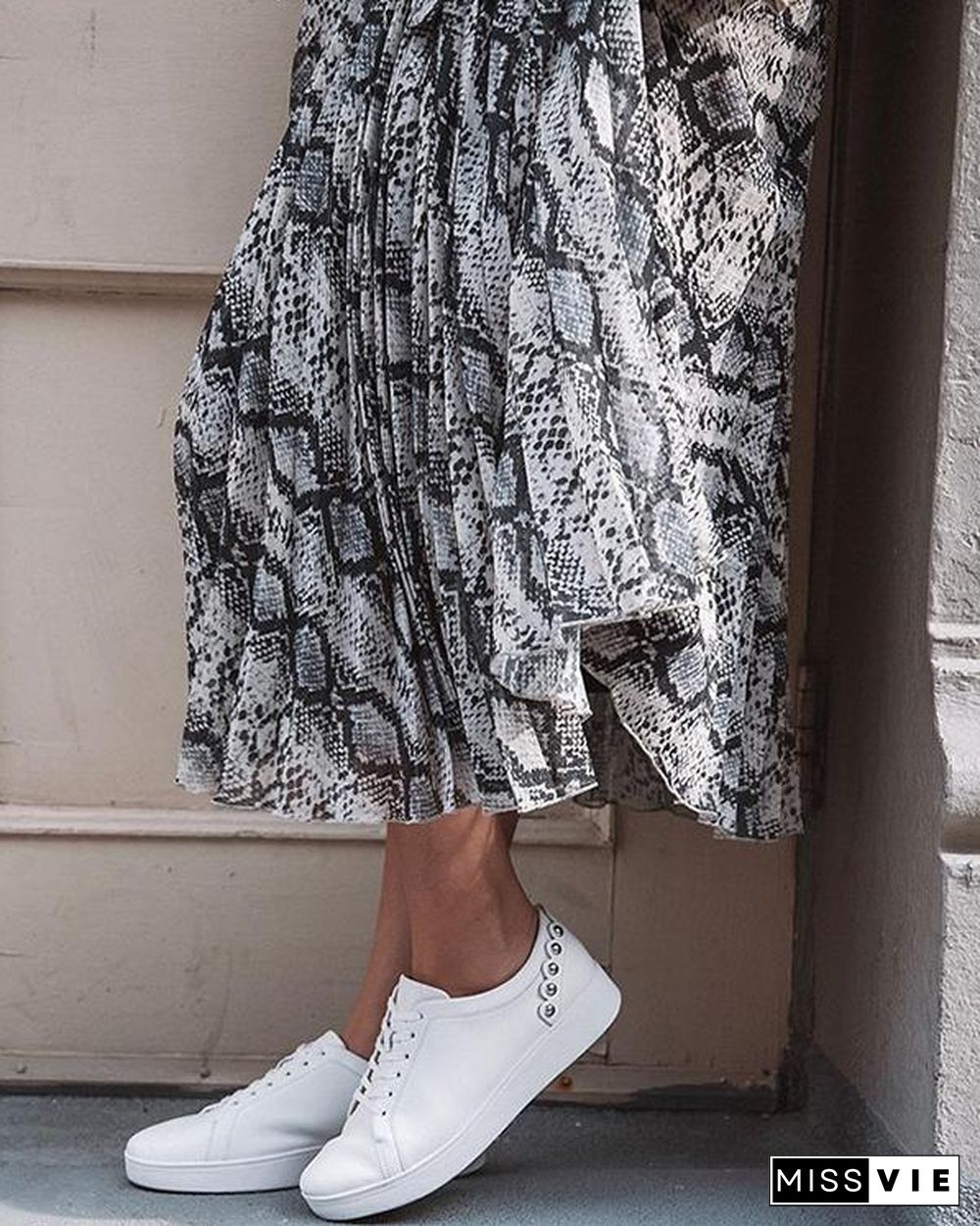 Snakeskin Pleated Elegant Midi Dress