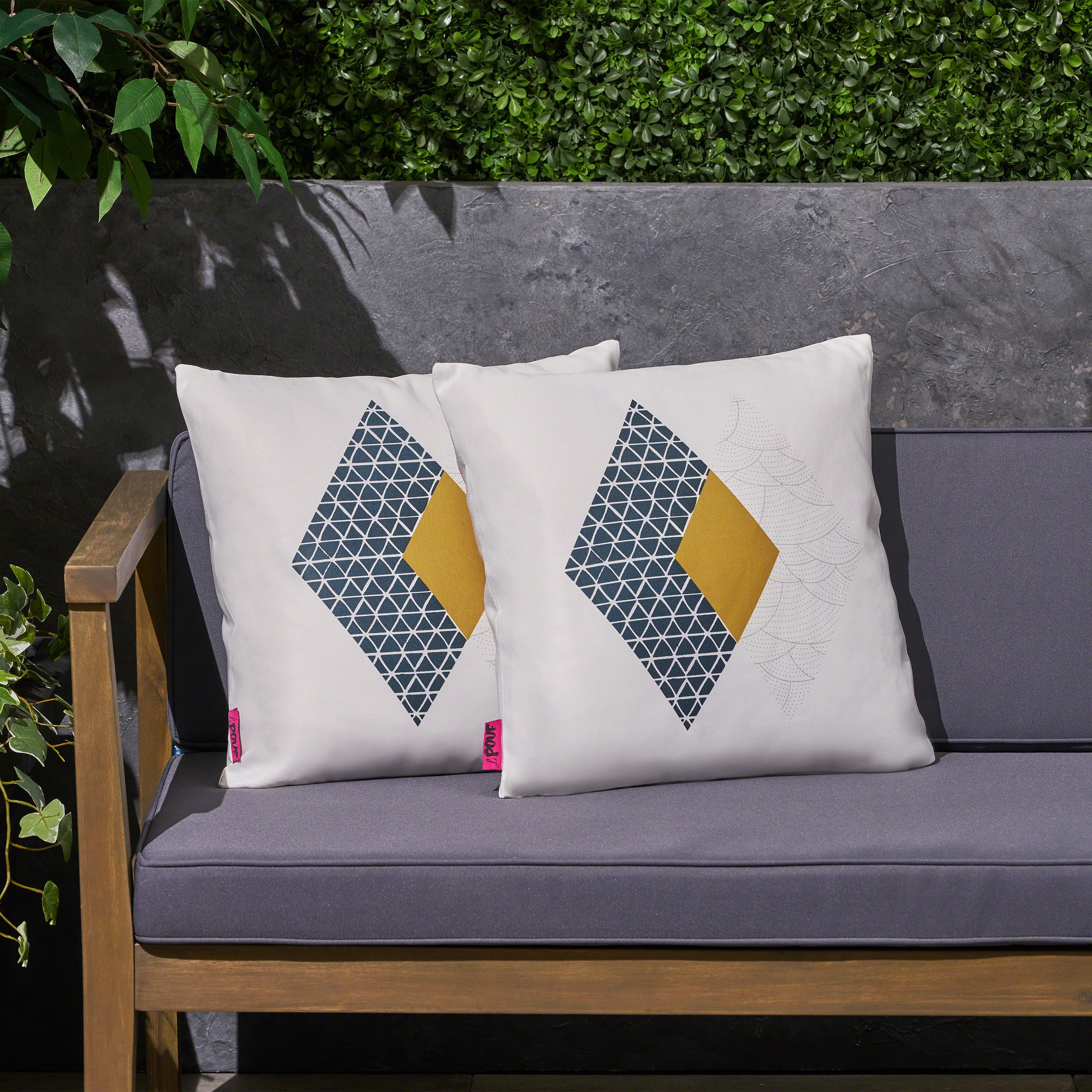 Janet Outdoor Cushion, 17.75