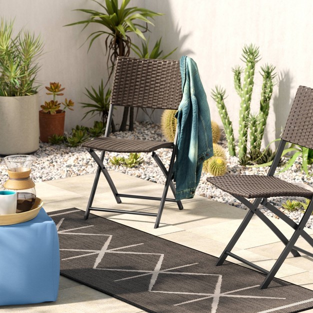 Modern Crisscross Rectangular Woven Indoor Outdoor Rug Black