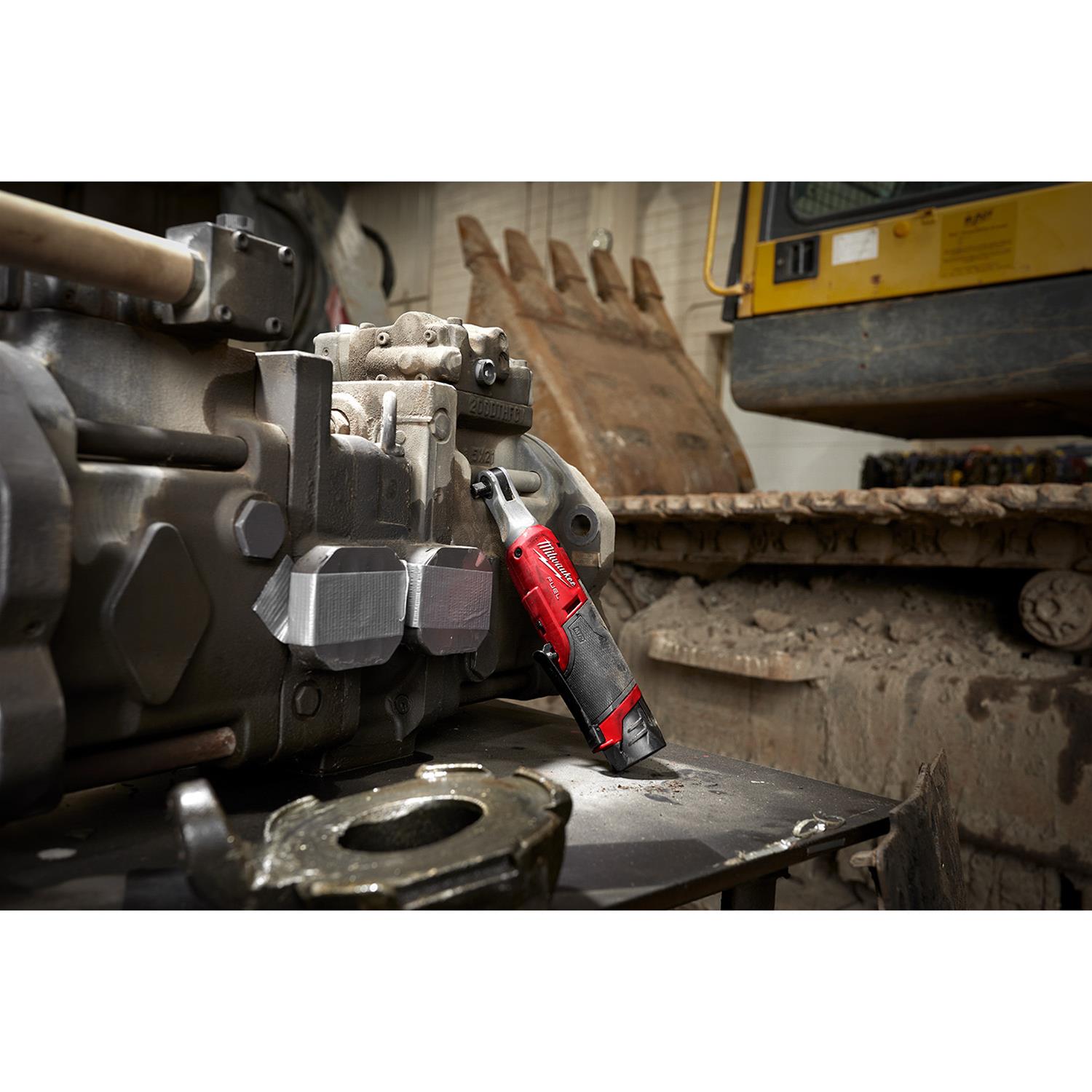 Milwaukee Tool 2567-22 Milwaukee M12 FUEL Cordless Lithium-Ion High-Speed Ratchets