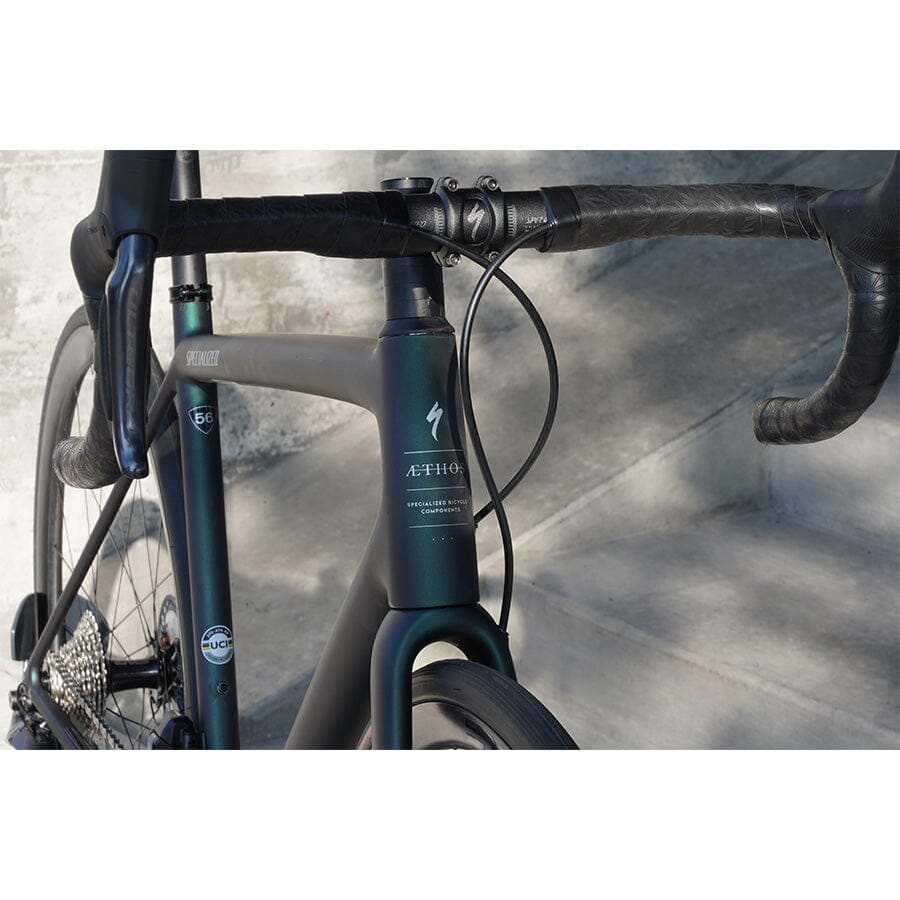 Specialized Aethos Expert Ultegra Di2 w/ ENVE SES 2.3c Wheels
