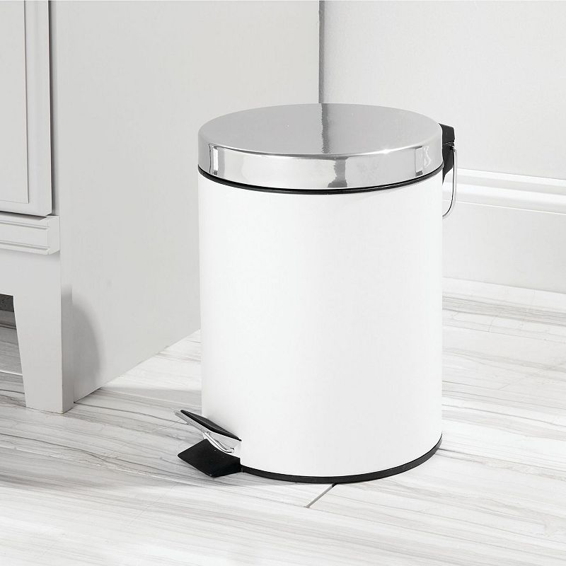 mDesign 5L Metal Round Step Garbage Trash Can with Removable Liner and Lid