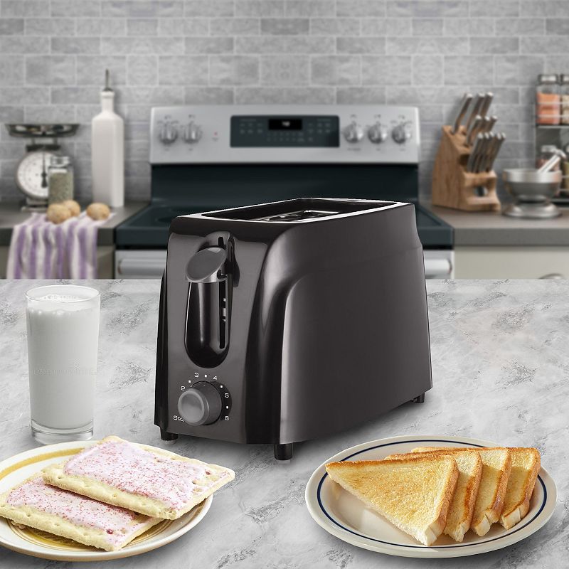 Brentwood 2 Slice Cool Touch Toaster in Black