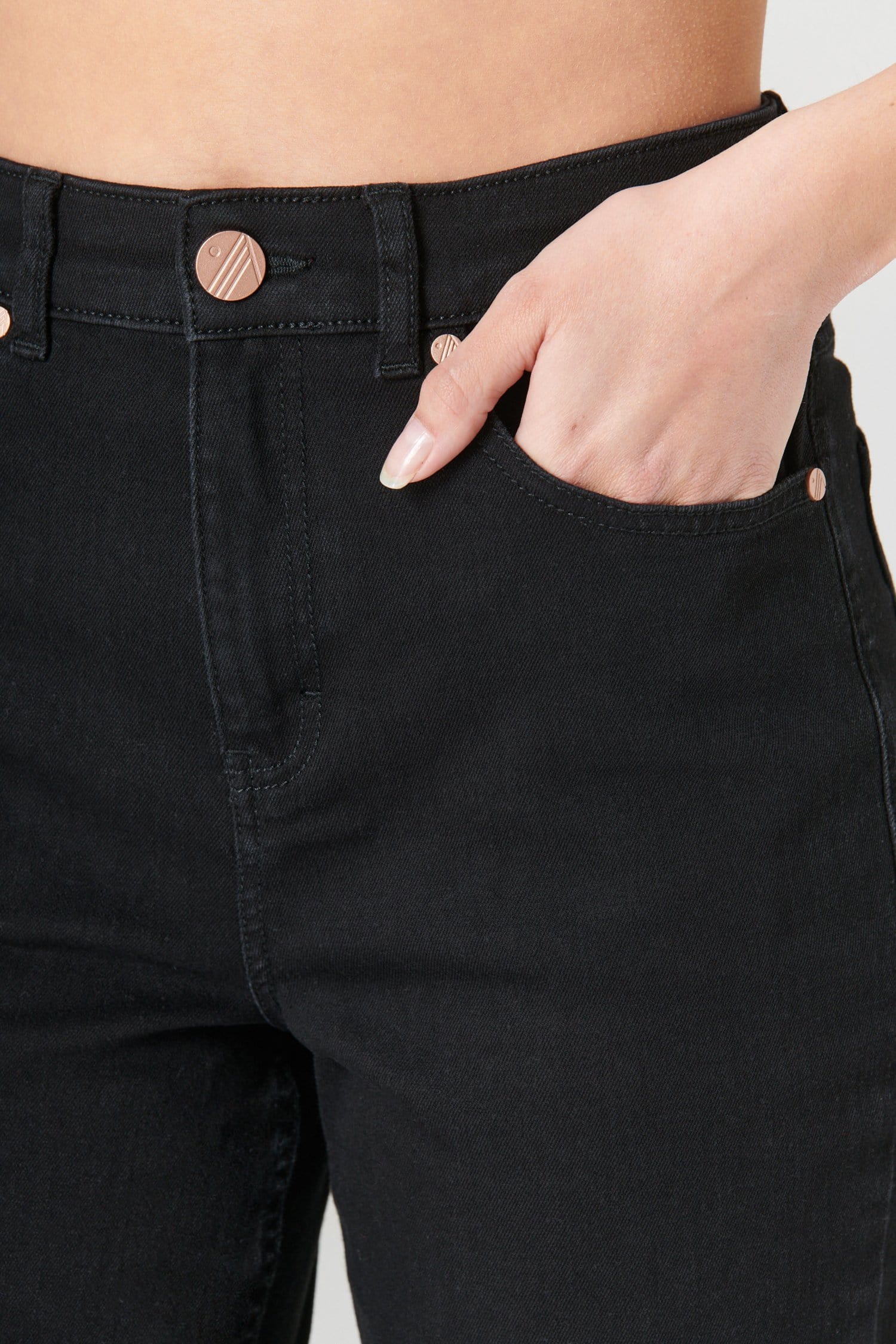 The Outdoor Slim Fit Jeans - Black Denim