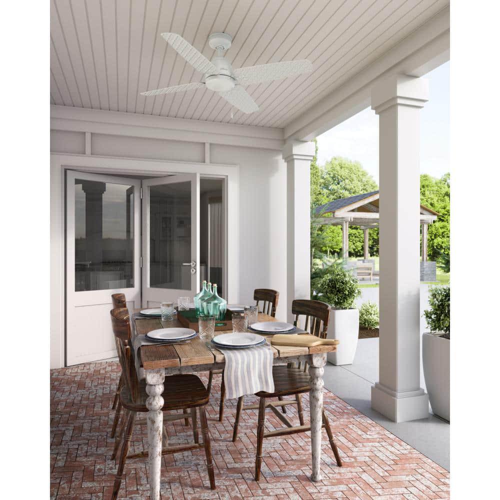 Hunter Sunnyvale 52 in IndoorOutdoor Fresh White Ceiling Fan