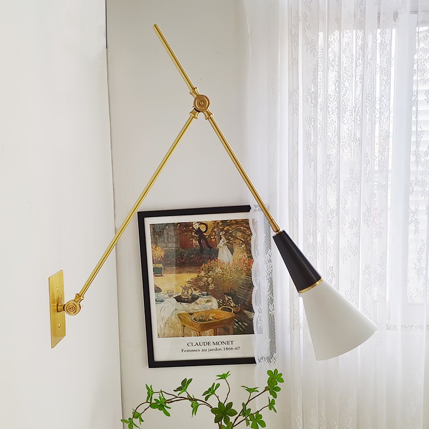 Magari Wall Lamp