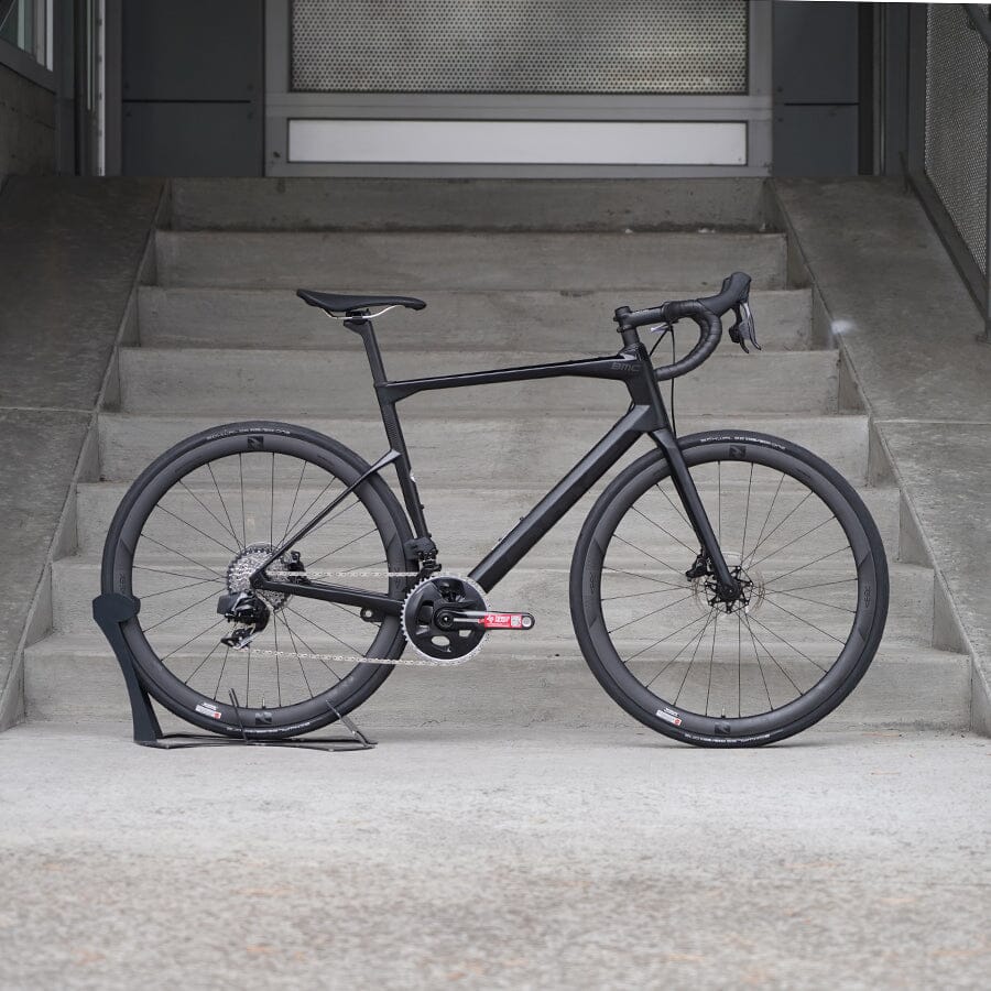 BMC Roadmachine Force AXS D2 with Reynolds ATR X Wheels