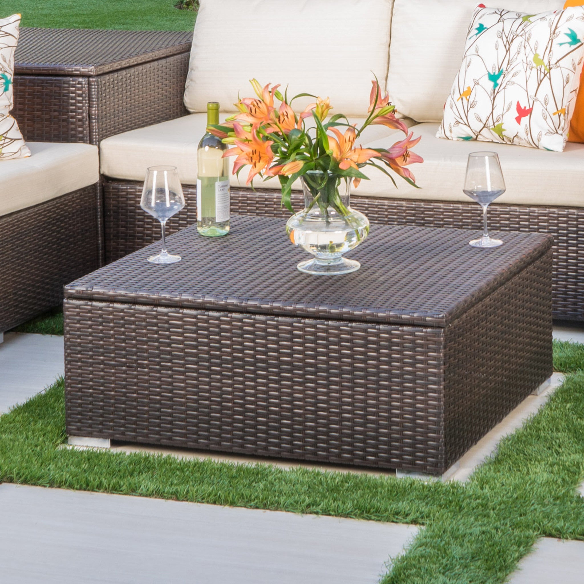 San-Louis-Obispo Outdoor Wicker Storage Coffee Table