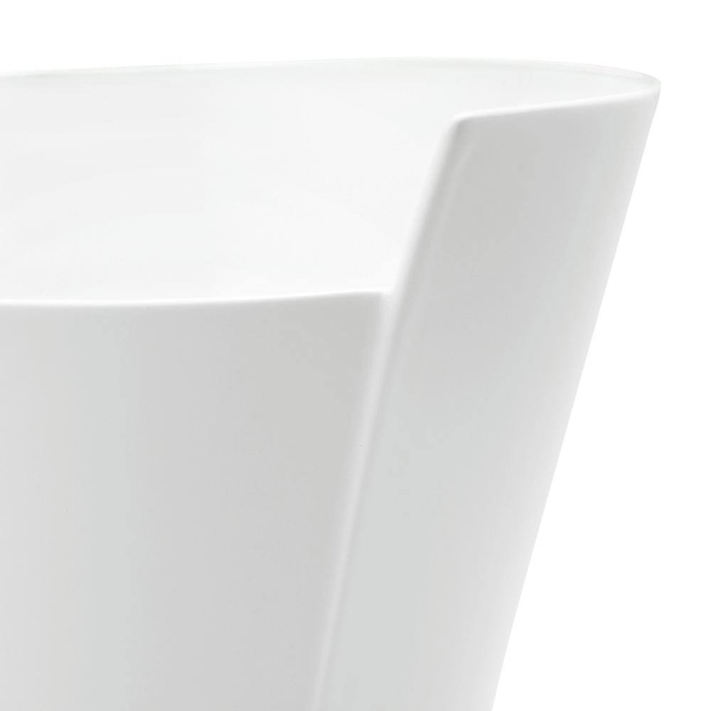 Villeroy  Boch New Wave White Porcelain 11 in. Round Serving Bowl 1025253170