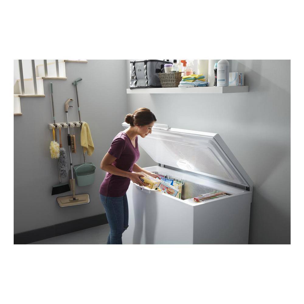 Whirlpool 16 cu. ft. Manual Defrost Residential Convertible Freezer in White WZC5216LW