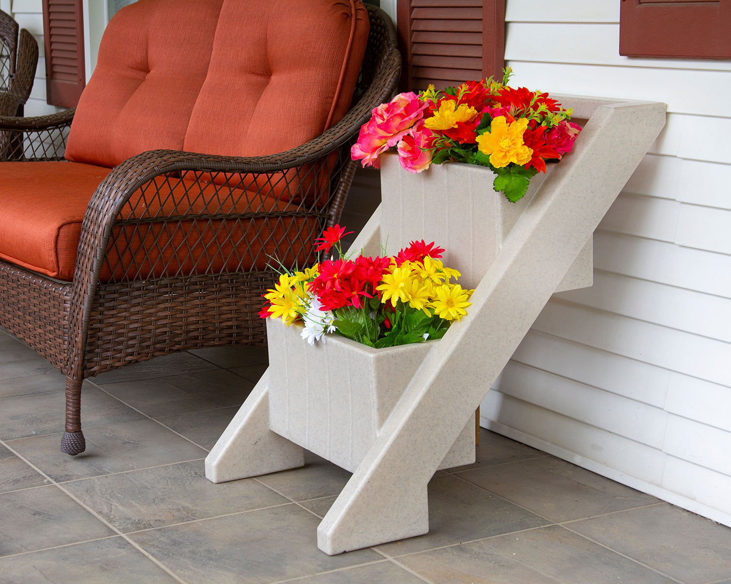 Angled Garden Bed - Sandstone