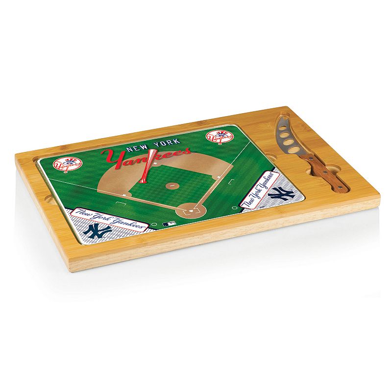 Picnic Time New York Yankees Icon Rectangular Cutting Board Gift Set