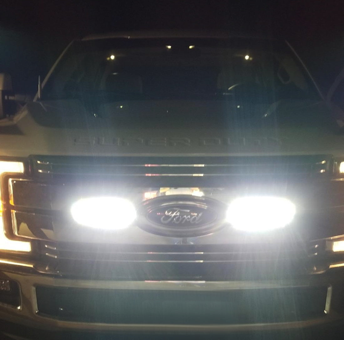 iJDMTOY Front Grille LED Light Bar Kit Compatible With 2017-2019 Ford Pre-LCI F250 F350 Lariat King Ranch， Includes (2) 30W CREE LED Lightbars， Mounting Bezels/Brackets， On/Off Switch Relay Wirings