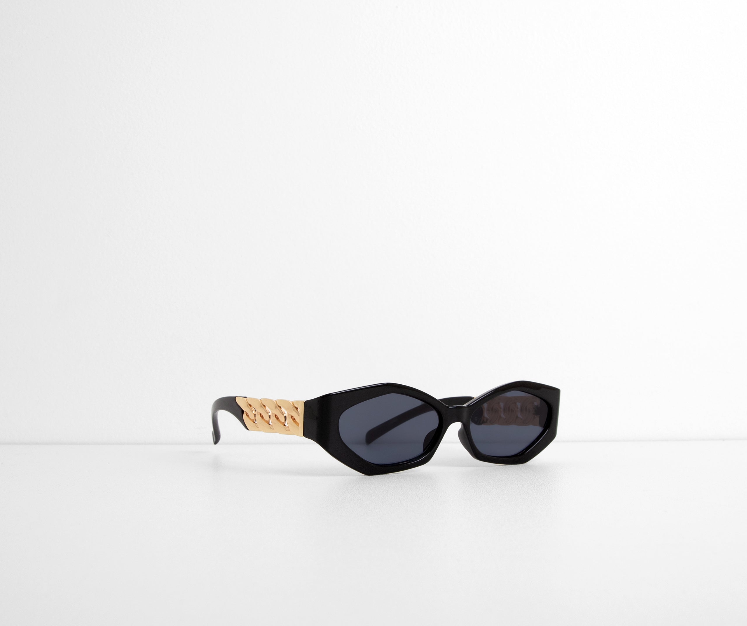 Feelin' Fine Chain Sunglasses