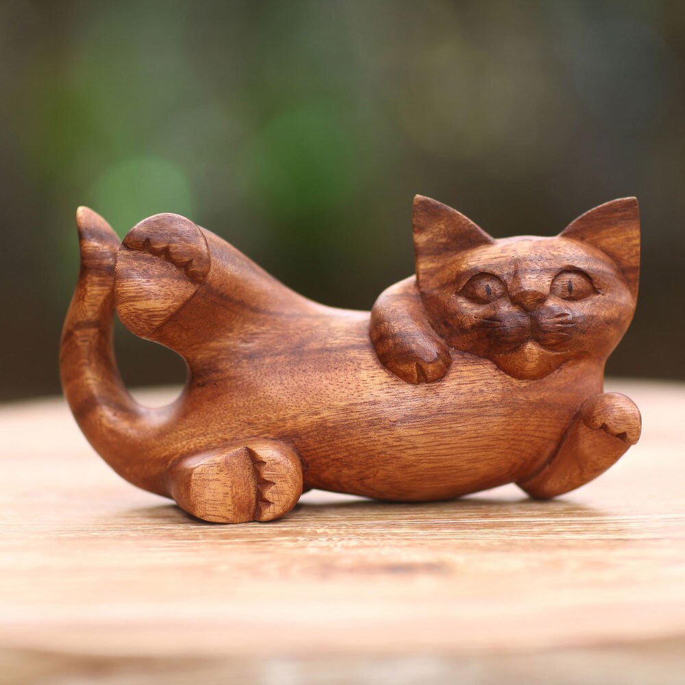 Handcrafted Suar Wood 'Naughty Kitty' Sculpture (Indonesia)   4.3\