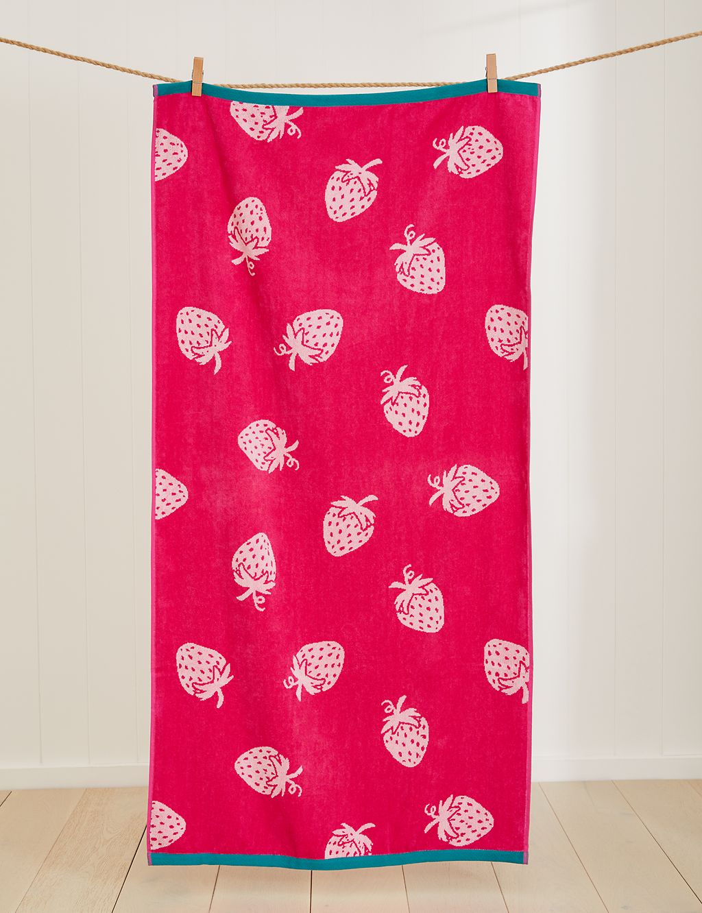 Pure Cotton Strawberry Print Beach Towel