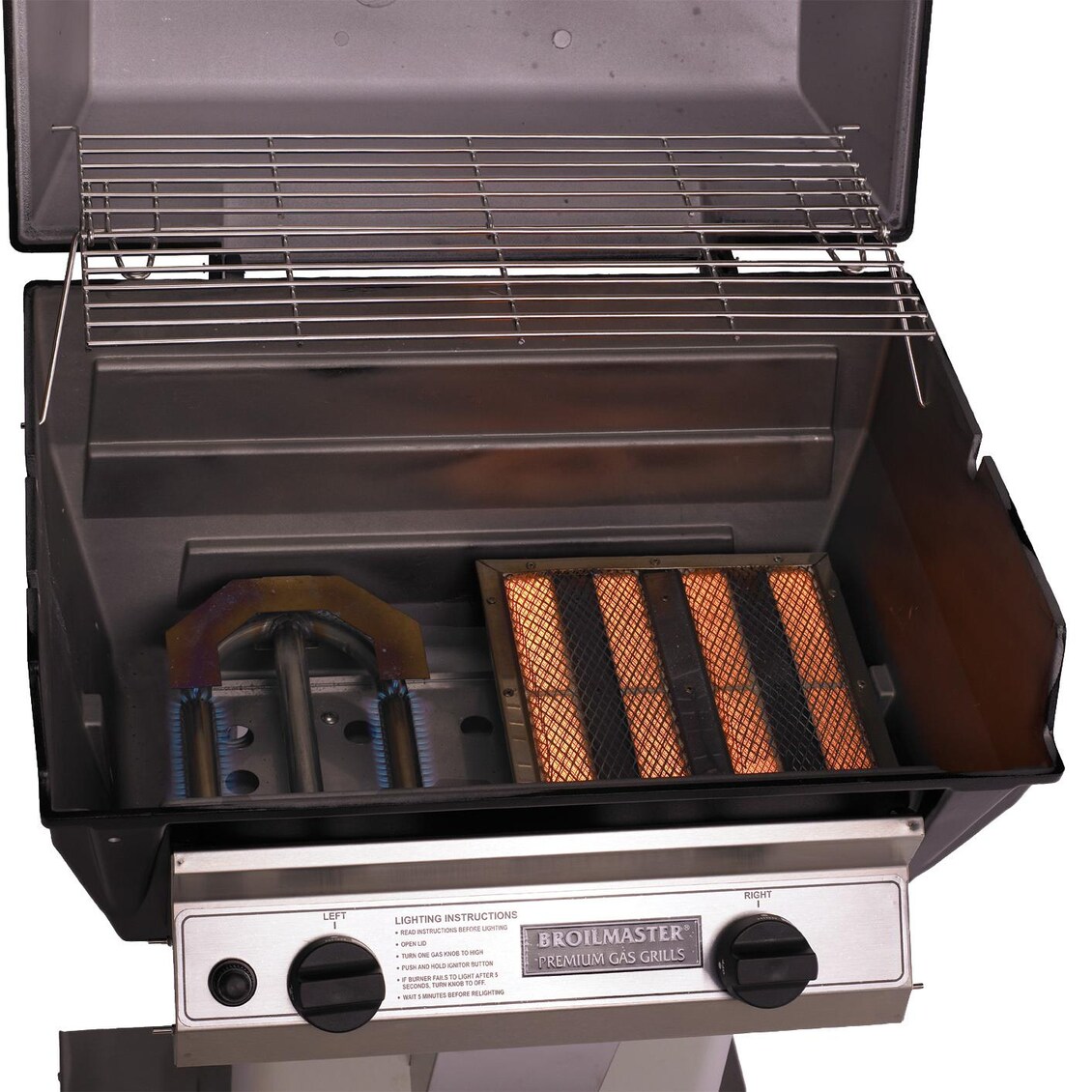 Broilmaster R3BN Infrared Combination Natural Gas Grill On Black In-Ground Post