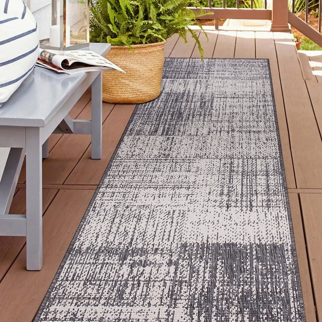 World Rug Gallery Contemporary Distressed Boxes Weather Resistant Reversible Indoor outdoor Area Rug