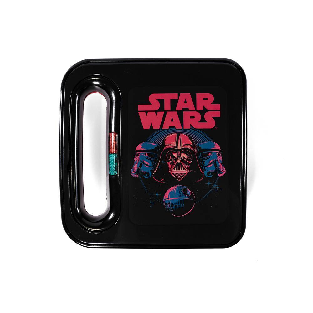 Uncanny Brands Star Wars Black Double-Square American Waffle Maker WM2-SRW-VDST